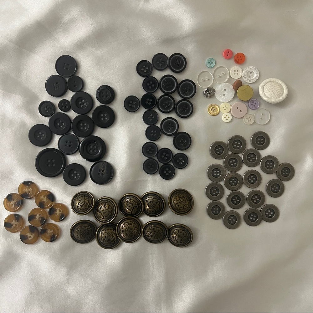 Assorted Lot of Button Collection in Black, Gold, Metal, Tortoise, etc